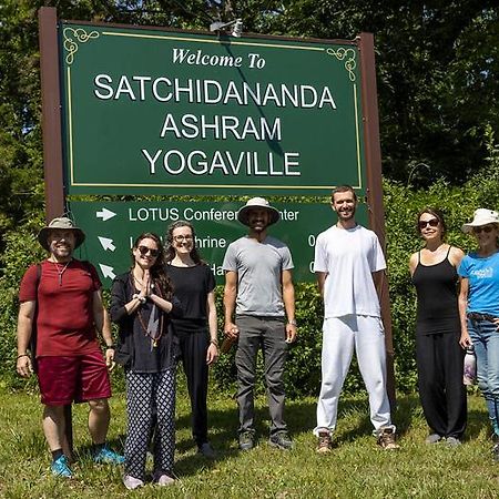 Yogaville Buckingham 외부 사진
